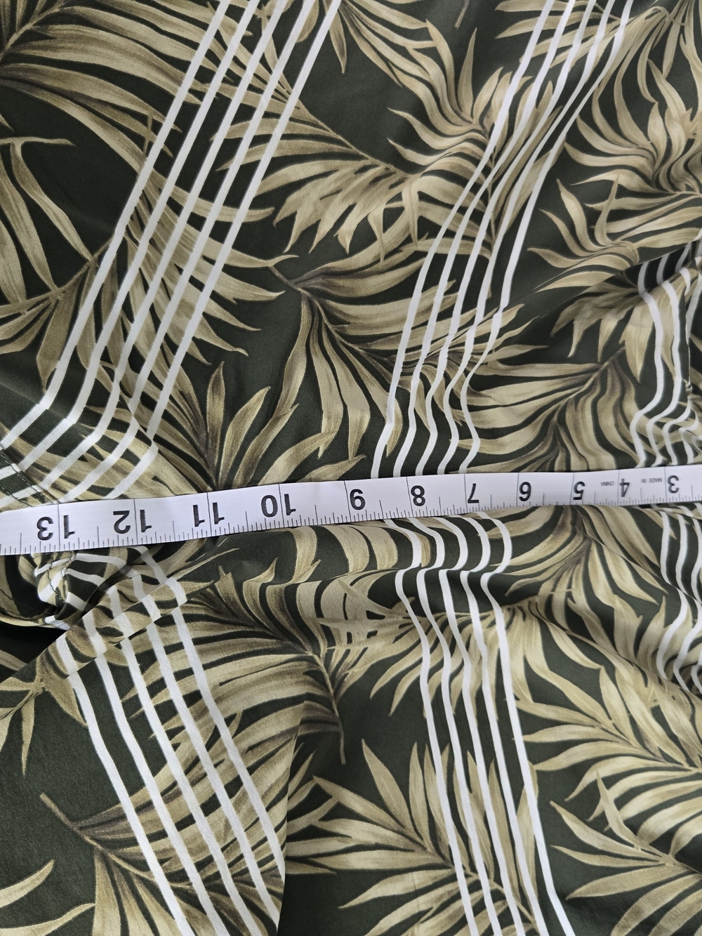 Kirkland Signature Signature Men's Olive Leaf Print Swim Shorts - XL- New 0034 - Picture 3 of 8